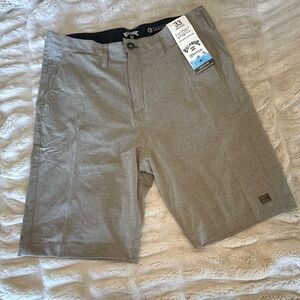 Billabong NWT Khaki Recycler Crossfire Submersibles Shorts 33 waist
